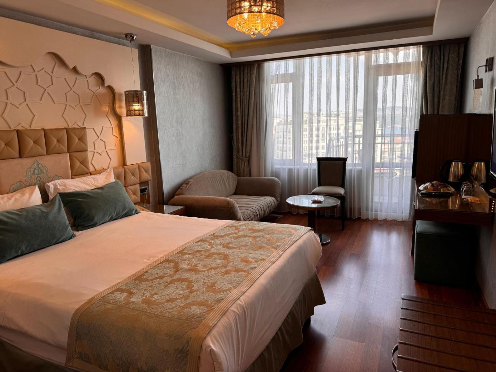 Grand Star Bosphorus & מלון 4*